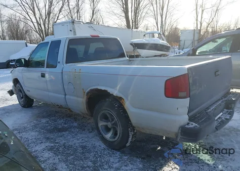2003 Chevrolet S-10 Ls z USA, uszkodzony, nr VIN 1GCCS19X538246397